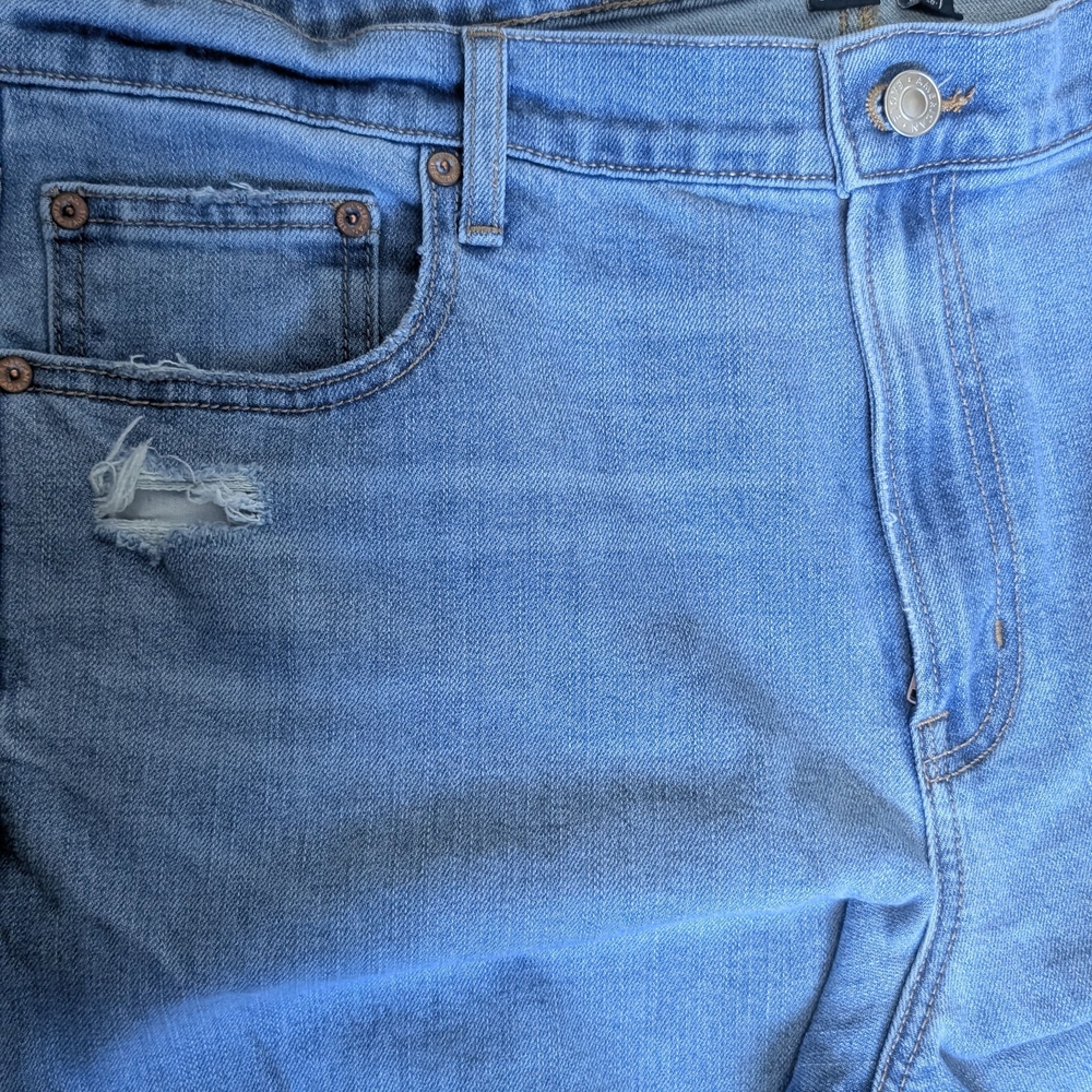 American Eagle Outfitters Light Blue Straight Leg Jeans - Picture 8 of 13